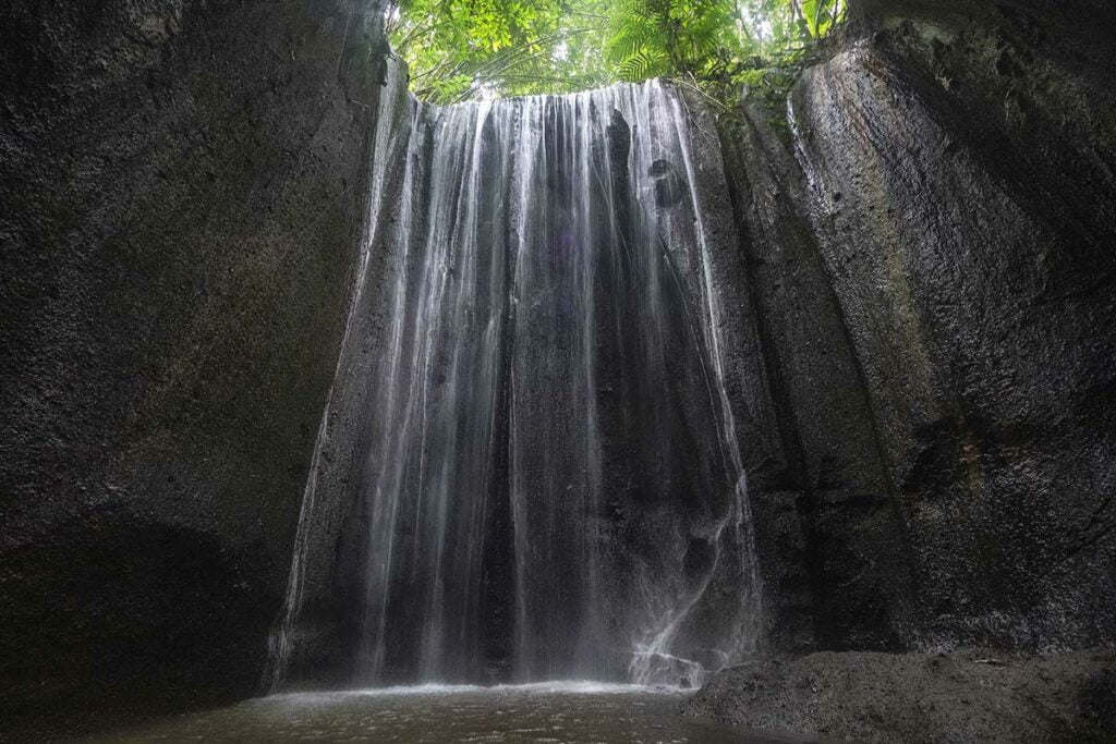 cascade-grotte-tukad-cepung-bali