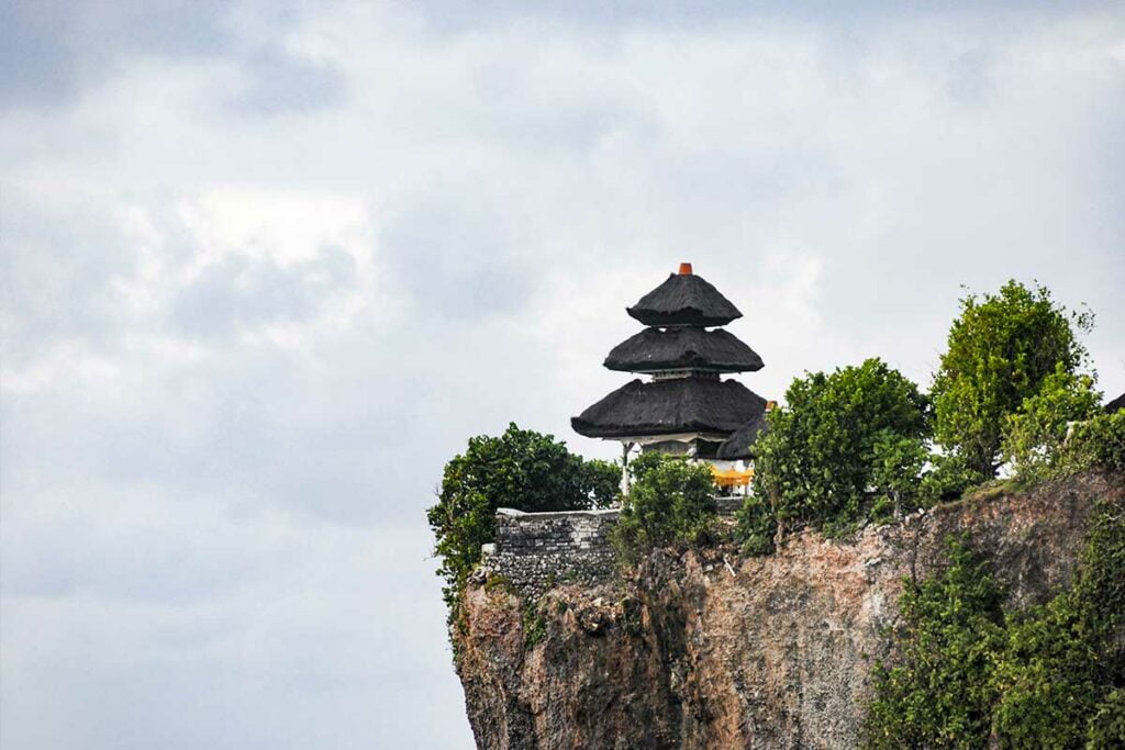 temple-uluwatu-bali