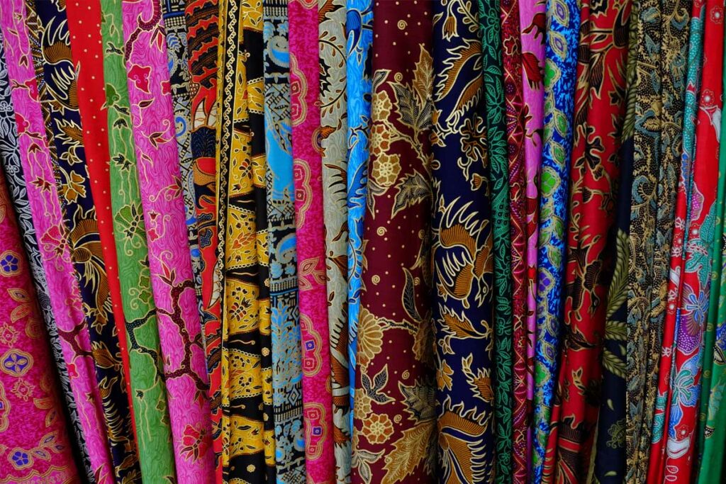 vetements-teinture-batik-bali