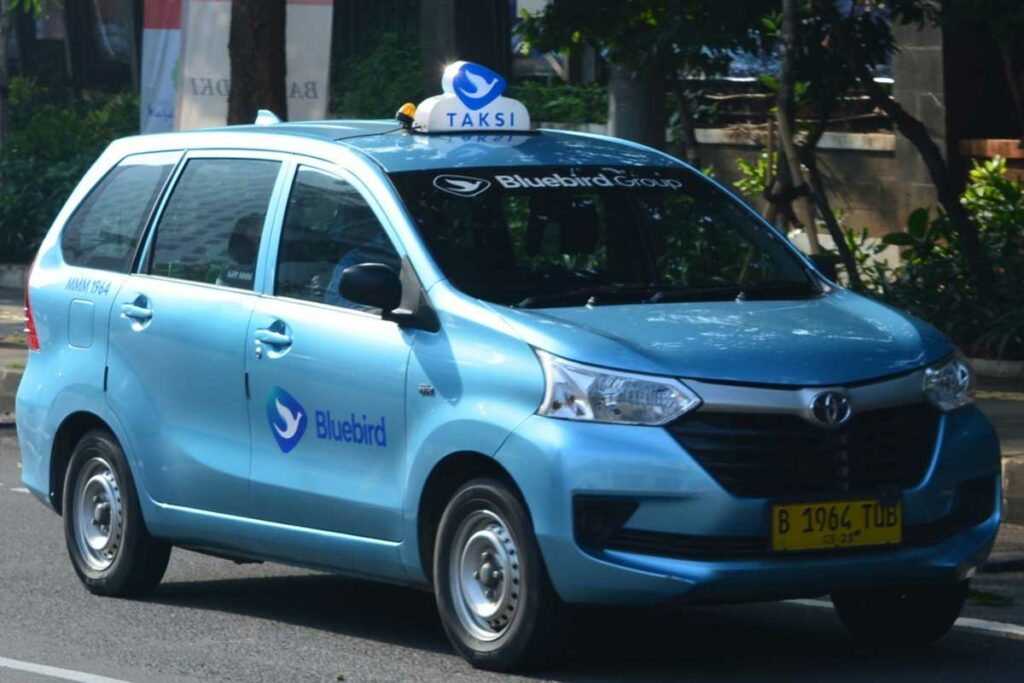 taxi-compagnie-bluebird-bali