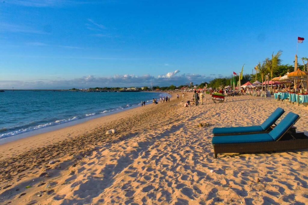 plage-jimbaran-bali