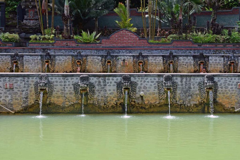 source-chaude-a-lovina-bali