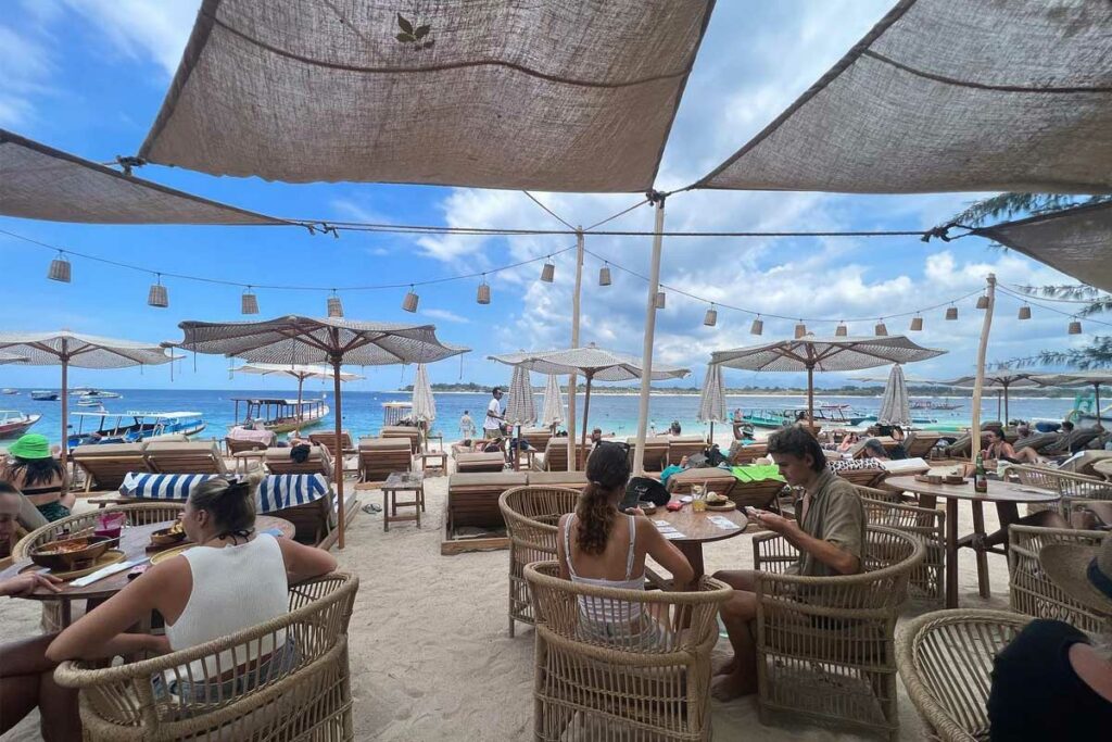 la-cala-beach-club-gili-trawangan