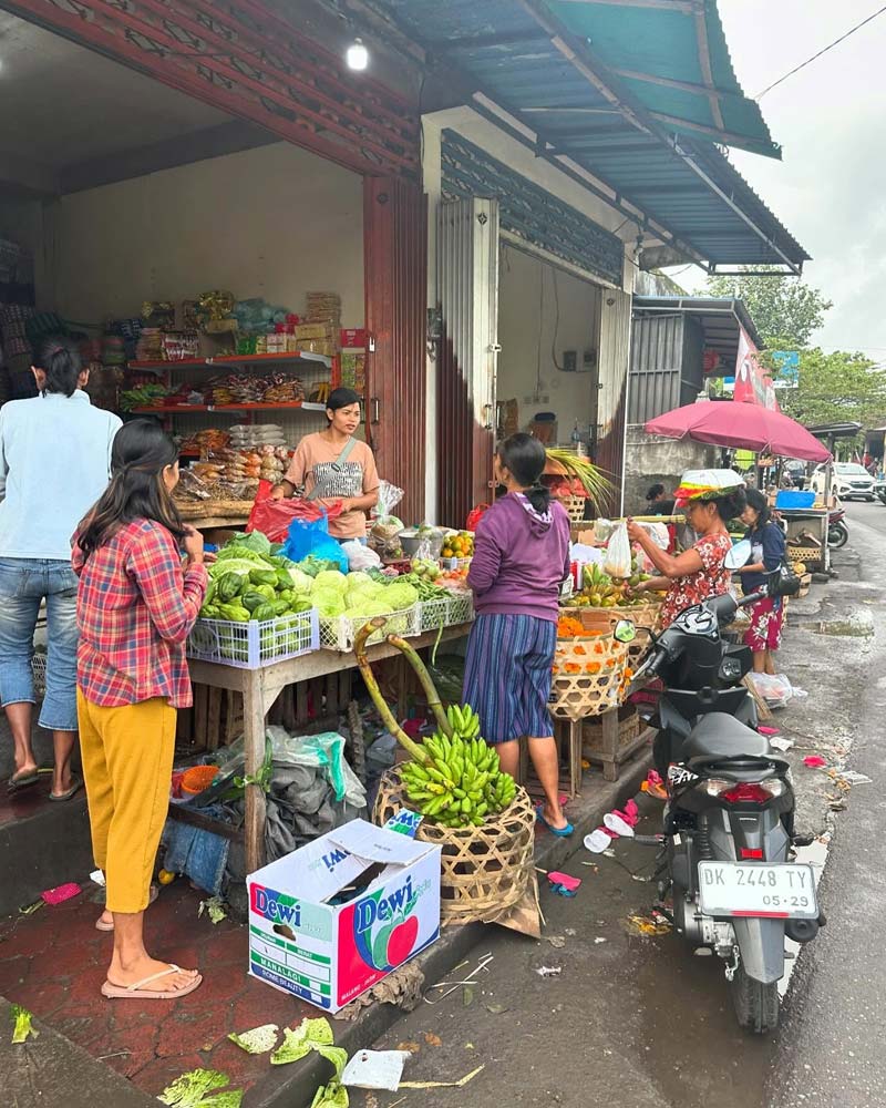 marche-local-village-sidemen
