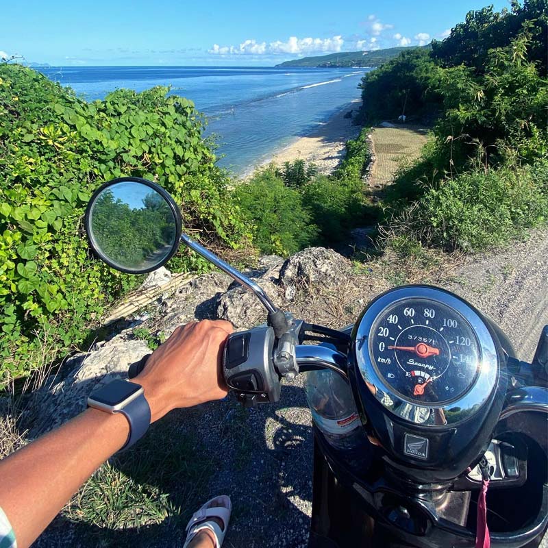 aller-a-kelingking-en-moto-nusa-penida