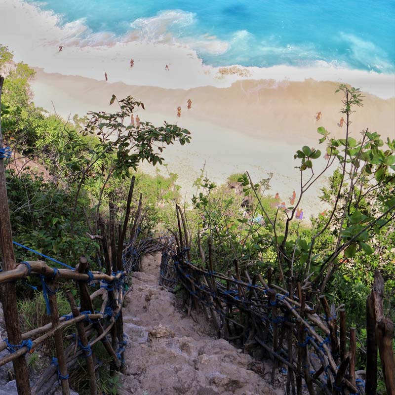 descente-dangereuse-kelingking-beach