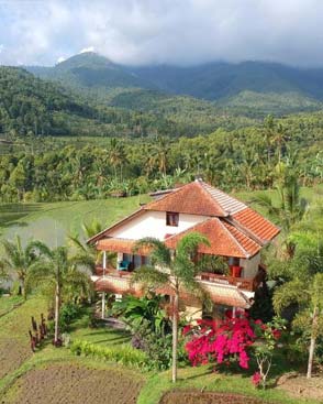 lesong-hotel-munduk